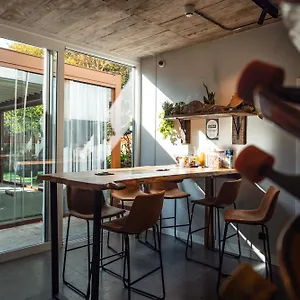 https://zarautz-surf-house.basquecountryhotels.org